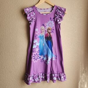Disney store Frozen purple nightgown Size 9/10